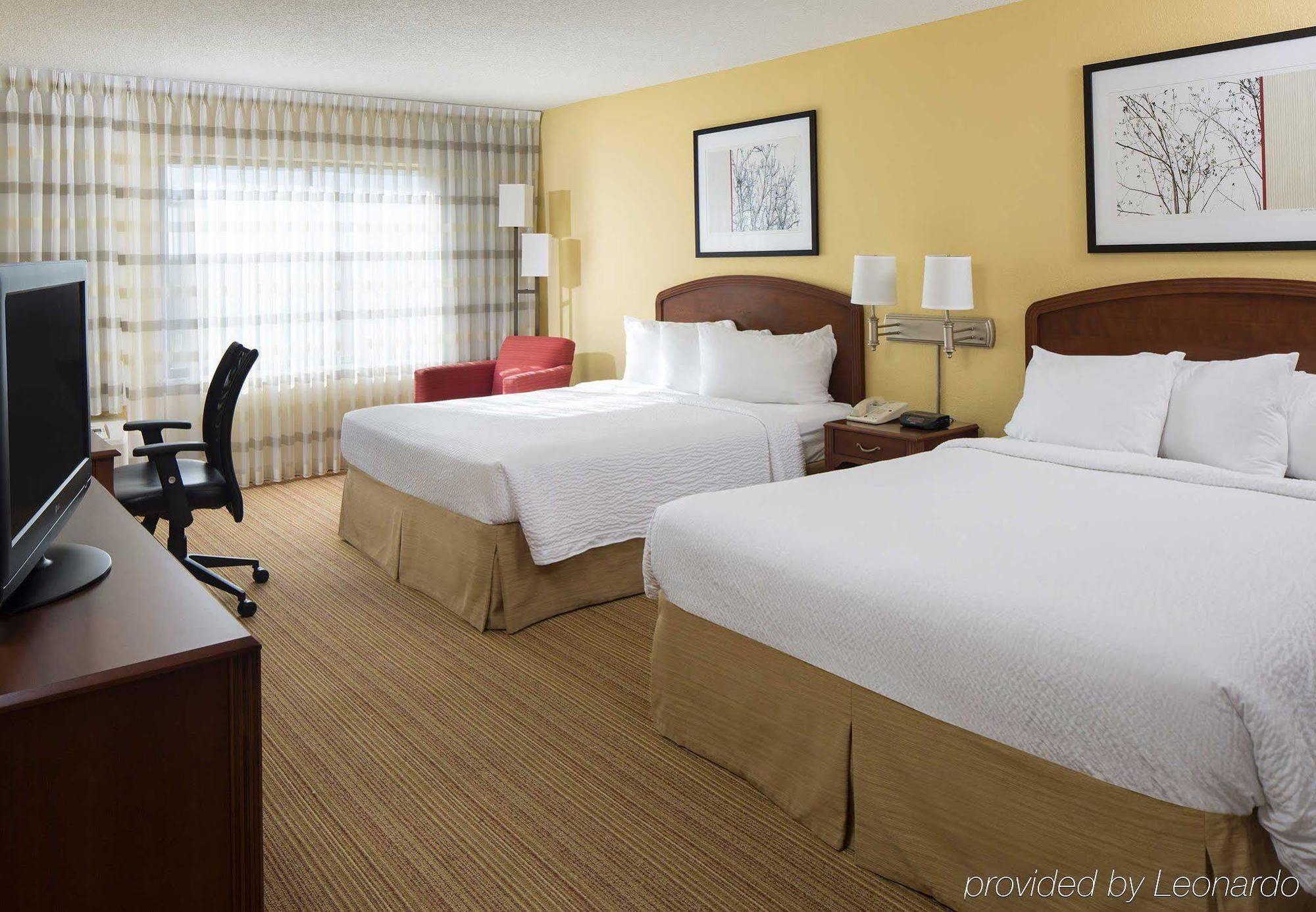 Courtyard By Marriott Daytona Beach Speedway/Airport Exterior photo