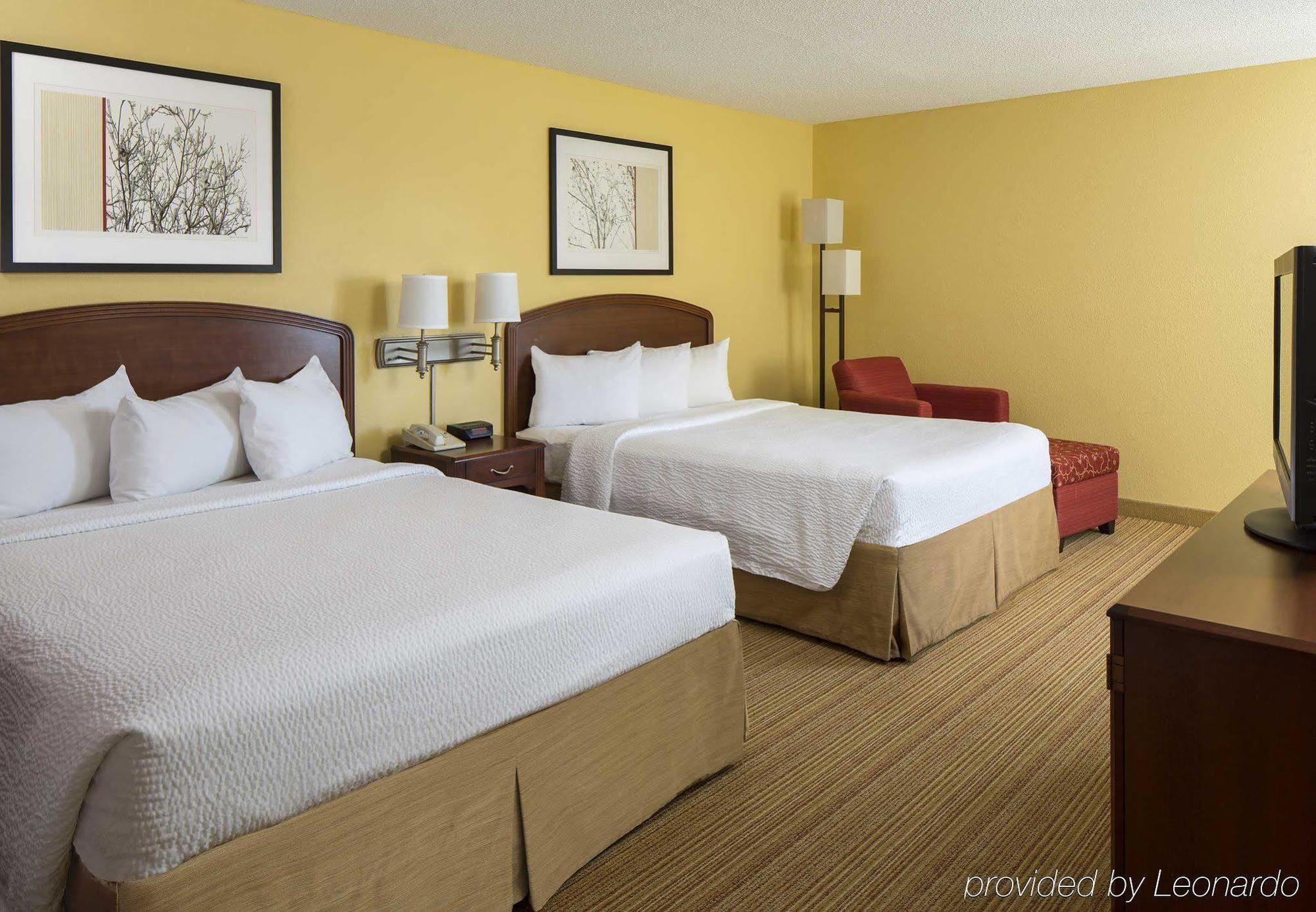 Courtyard By Marriott Daytona Beach Speedway/Airport Exterior photo